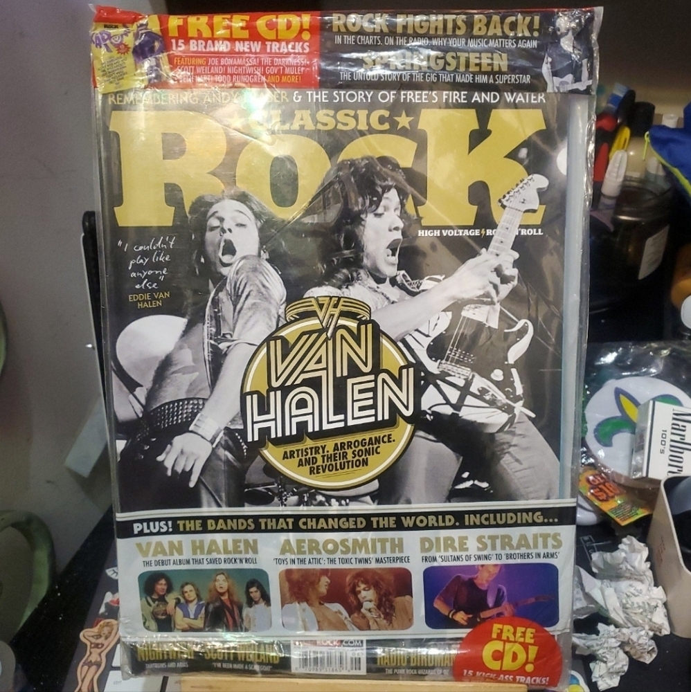 Classic Rock Magazine JUNE 2015 Van Halen Free CD NEWSSTAND EDITION